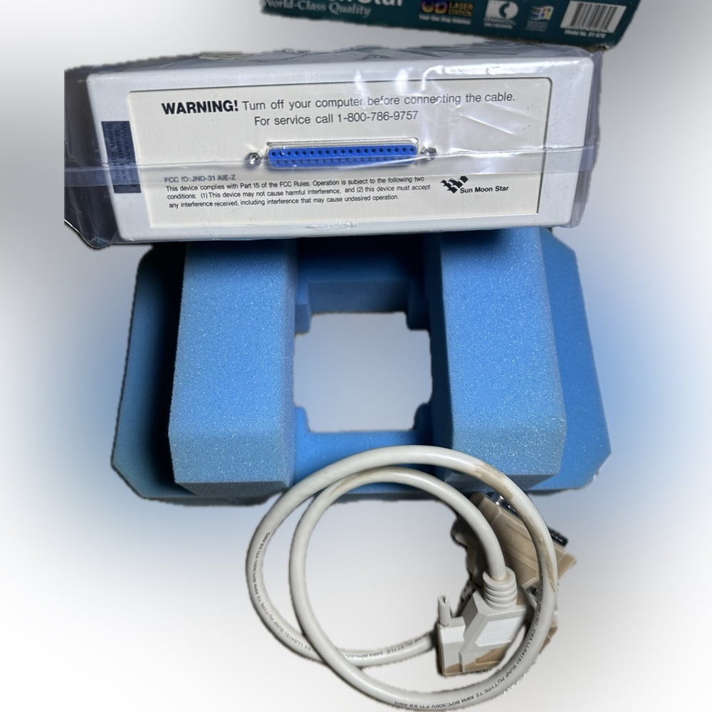 Sun Moon Star External CD-ROM Drive - Teal Box - Picture 4 of 6